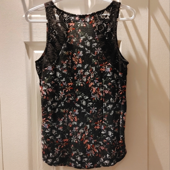 Kismet sleeveless top - Picture 2 of 3